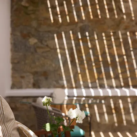 N Mykonos Szálloda Pszarú